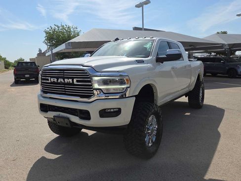 Used 2022 RAM 2500 Laramie AWD/4WD image 4