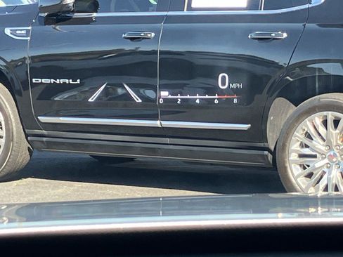 Used 2024 Toyota Highlander Platinum image 18