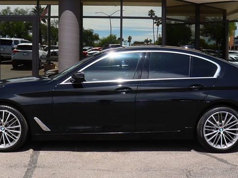 Used 2020 BMW 530i w/ Convenience Package RWD image 9
