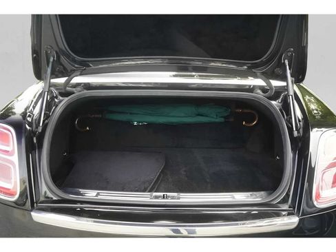 Used 2017 Bentley Mulsanne RWD image 28