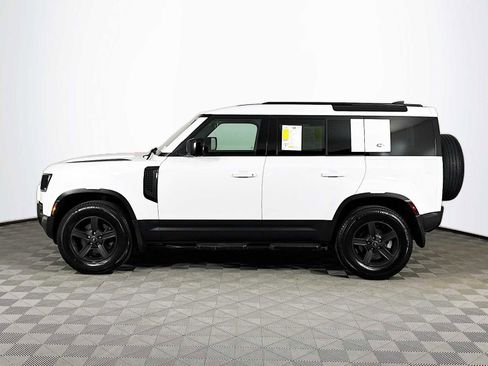 Certified 2022 Land Rover Defender 110 image 8