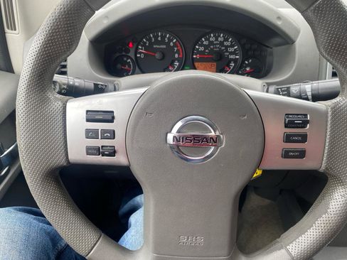 Used 2015 Nissan Frontier SV w/ SV Value Truck Package image 14