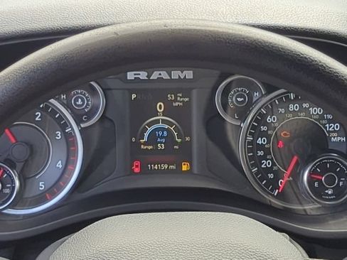 Used 2021 RAM 2500 Tradesman w/ Chrome Appearance Group AWD/4WD image 9