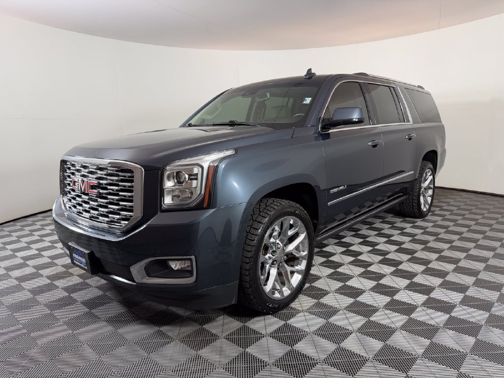 Used 2019 GMC Yukon XL Denali w/ Denali Ultimate Package AWD/4WD image 7