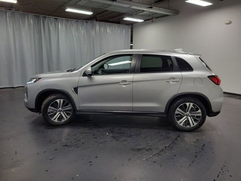 Used 2022 Mitsubishi Outlander Sport SE image 5