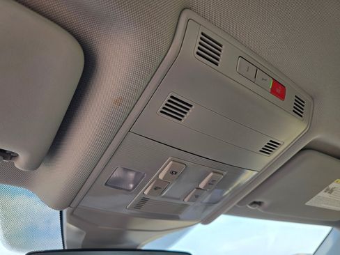 Used 2025 Volkswagen Jetta S FWD image 23