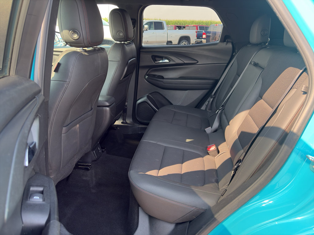 Used 2021 Chevrolet TrailBlazer RS w/ Sun and Liftgate Package AWD/4WD image 14