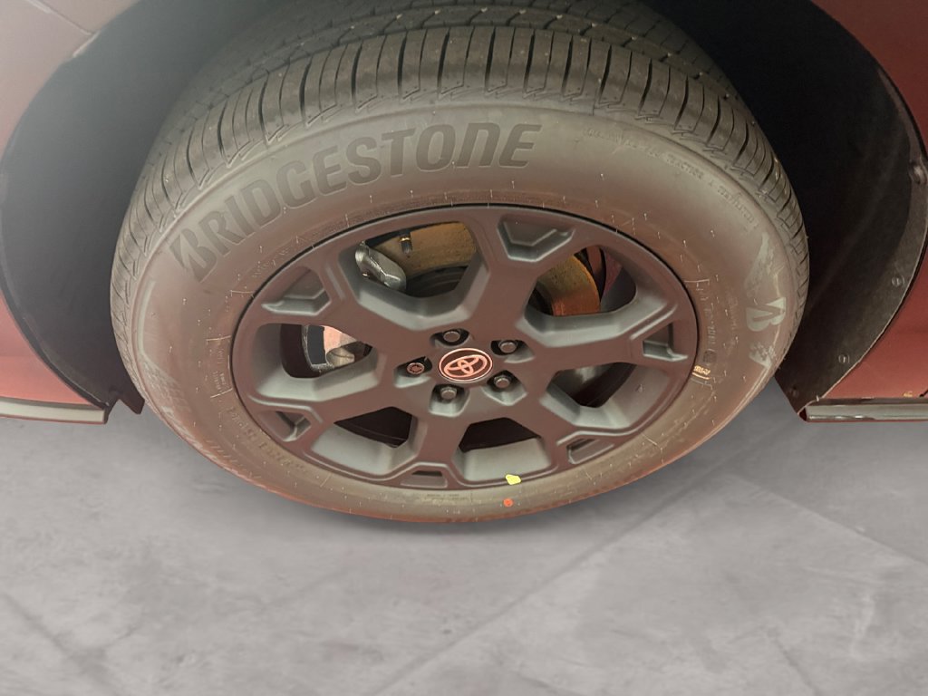 New 2026 Toyota Sienna XLE Woodland Edition AWD/4WD image 14