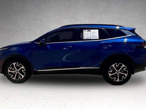 Certified 2025 Kia Sportage EX w/ Premium Package FWD image 3