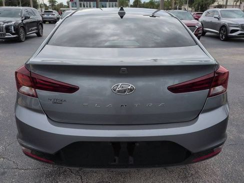 Used 2019 Hyundai Elantra SEL w/ Cargo Package FWD image 5