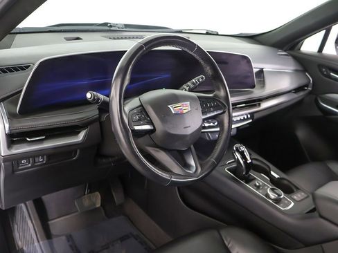 Used 2024 Cadillac XT4 Premium Luxury image 26