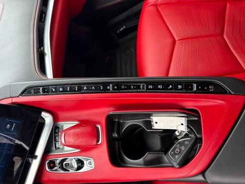 Used 2025 Chevrolet Corvette Z06 RWD image 28