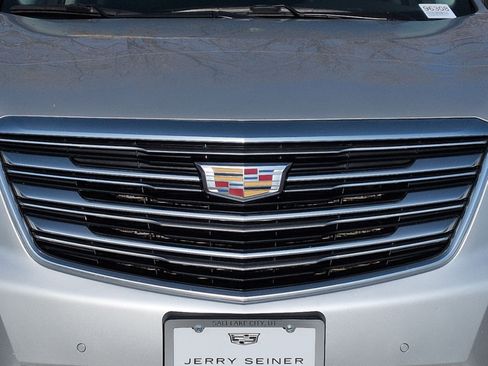 Used 2018 Cadillac XT5 Premium Luxury image 9