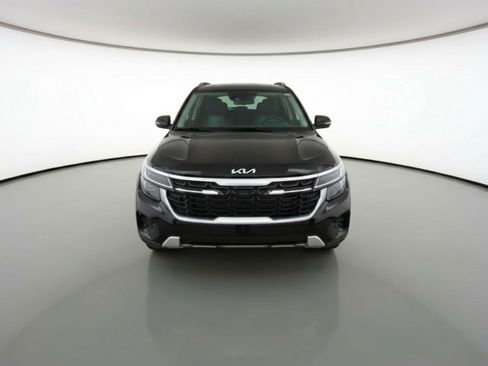 Used 2025 Kia Seltos S image 2