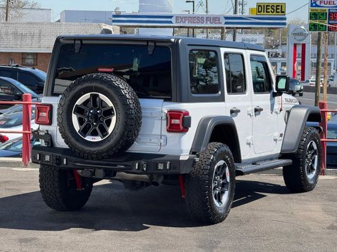 Used 2022 Jeep Wrangler Unlimited Rubicon w/ LED Lighting Group image 12