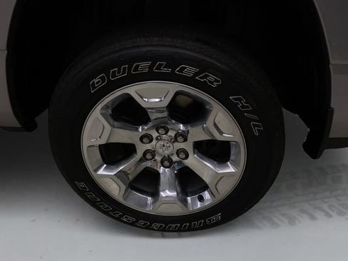 Used 2019 RAM 1500 Big Horn AWD/4WD image 18