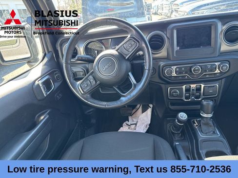 Used 2023 Jeep Wrangler Unlimited w/ Cold Weather Group AWD/4WD image 22