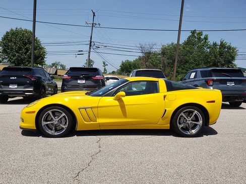 Used 2010 Chevrolet Corvette Grand Sport w/ Preferred Equipment Group RWD image 8