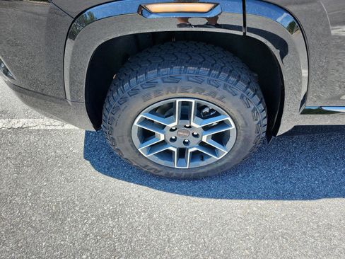 New 2026 GMC Terrain AT4 w/ Convenience Package III AWD/4WD image 5