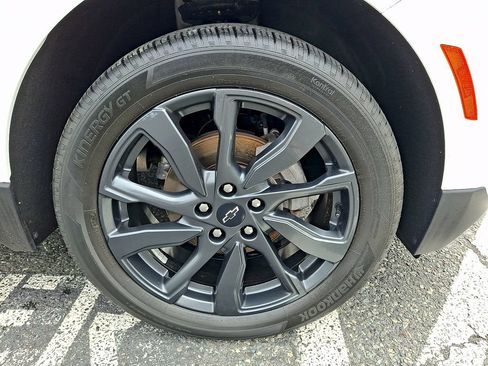 Used 2023 Chevrolet Equinox RS AWD/4WD image 8