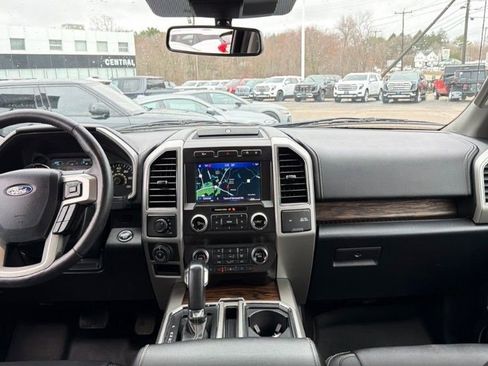 Used 2020 Ford F150 Lariat w/ Equipment Group 502A Luxury image 9