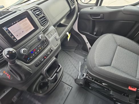 New 2026 RAM ProMaster 2500 w/ Convenience Group image 24