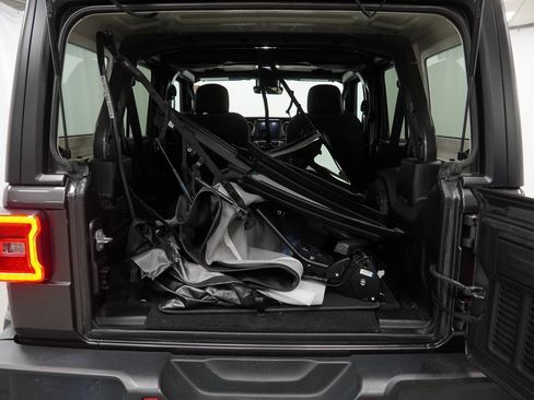 Certified 2021 Jeep Wrangler Unlimited Sport image 40