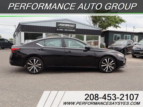 Used 2022 Nissan Altima 2.5 SR FWD image 4