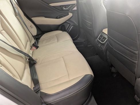 Used 2023 Subaru Outback Limited image 31