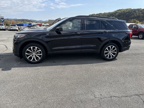 New 2026 Ford Explorer ST-Line AWD/4WD image 3