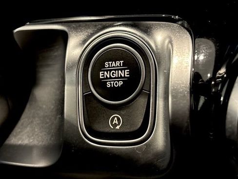 Certified 2026 Mercedes-Benz GLB 250 4MATIC image 27