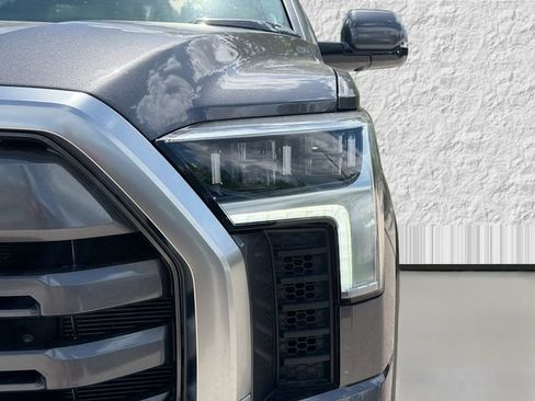 Used 2024 Toyota Tundra Limited AWD/4WD image 9