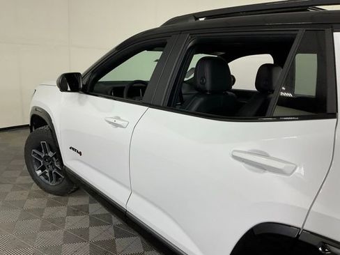 New 2026 GMC Terrain AT4 w/ Convenience Package III image 40