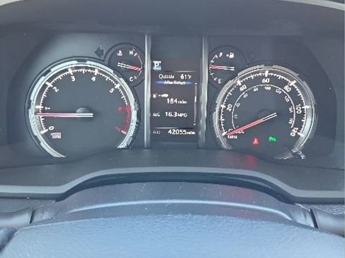 Used 2023 Toyota 4Runner Limited AWD/4WD image 28