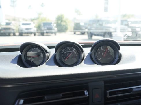 Used 2024 Nissan Z Performance w/ Heritage Edition image 14