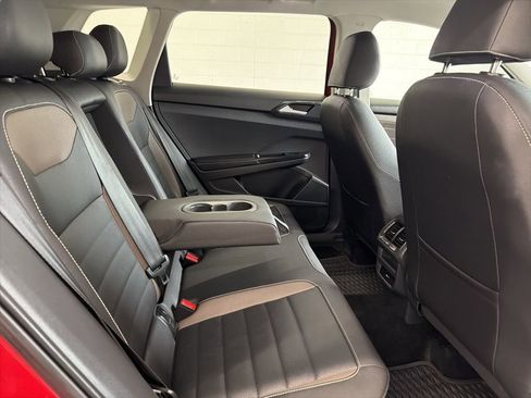 Certified 2024 Volkswagen Taos SEL AWD/4WD image 29