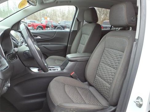 Used 2019 Chevrolet Equinox LT w/ Sun & Navigation Package image 12