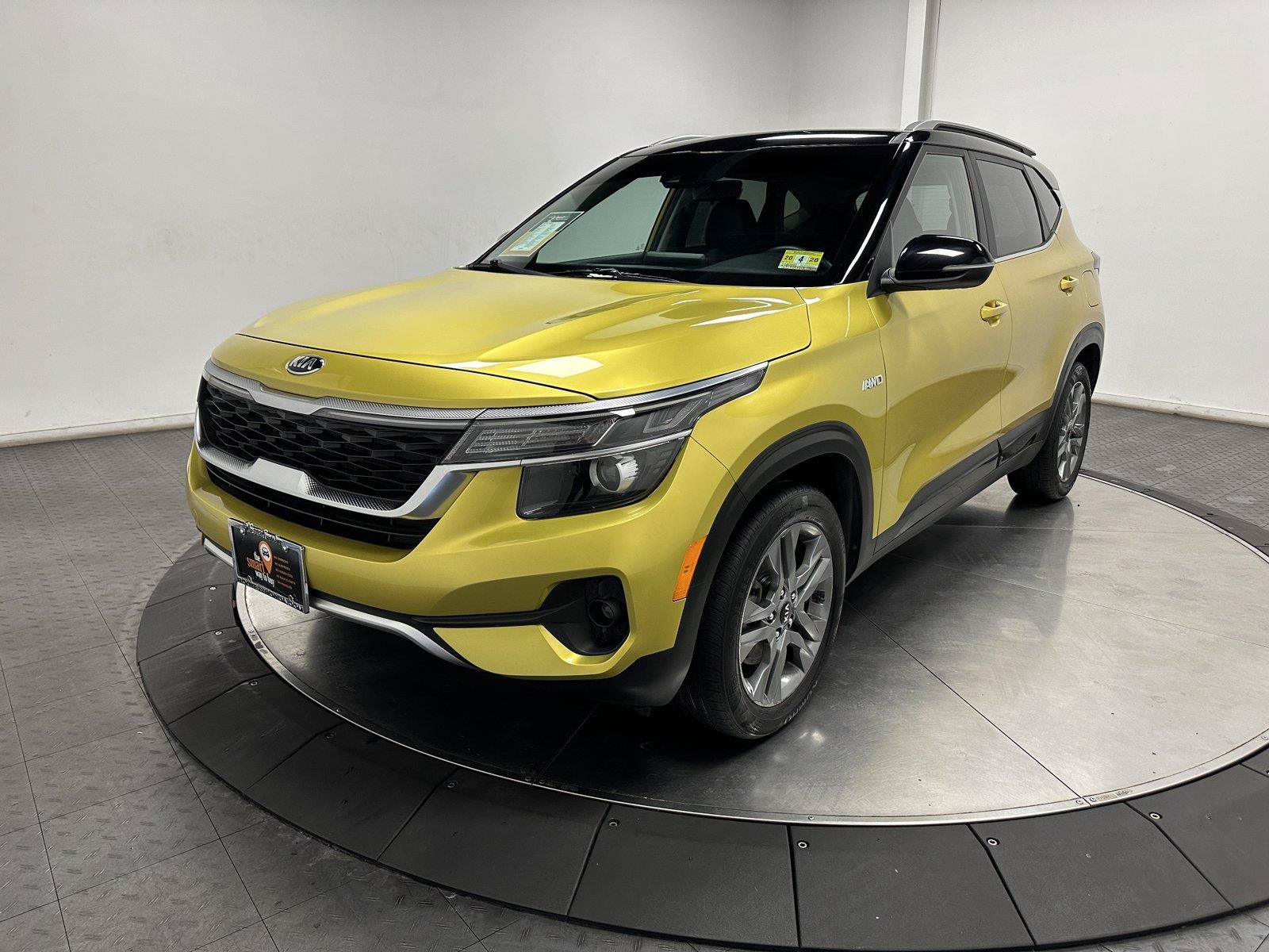 Used 2021 Kia Seltos S AWD/4WD image 6