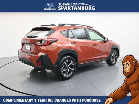 Used 2025 Subaru Crosstrek 2.5i Premium AWD/4WD image 8