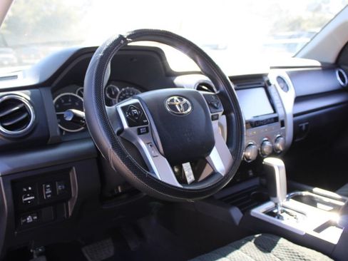 Used 2016 Toyota Tundra SR5 w/ SR5 Upgrade Package RWD image 28