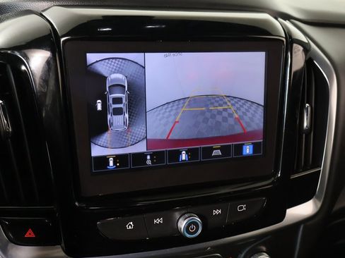 Used 2022 Chevrolet Traverse RS image 6