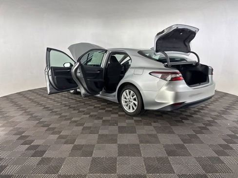 Used 2024 Toyota Camry LE image 20