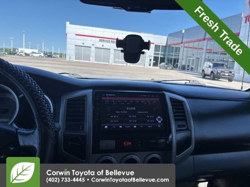Used 2011 Toyota Tacoma 4x4 Double Cab w/ TRD Off-Road Pkg w/JBL Audio image 14