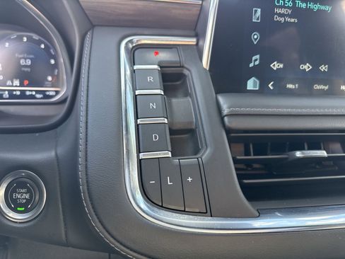 Used 2023 Chevrolet Tahoe Z71 image 28