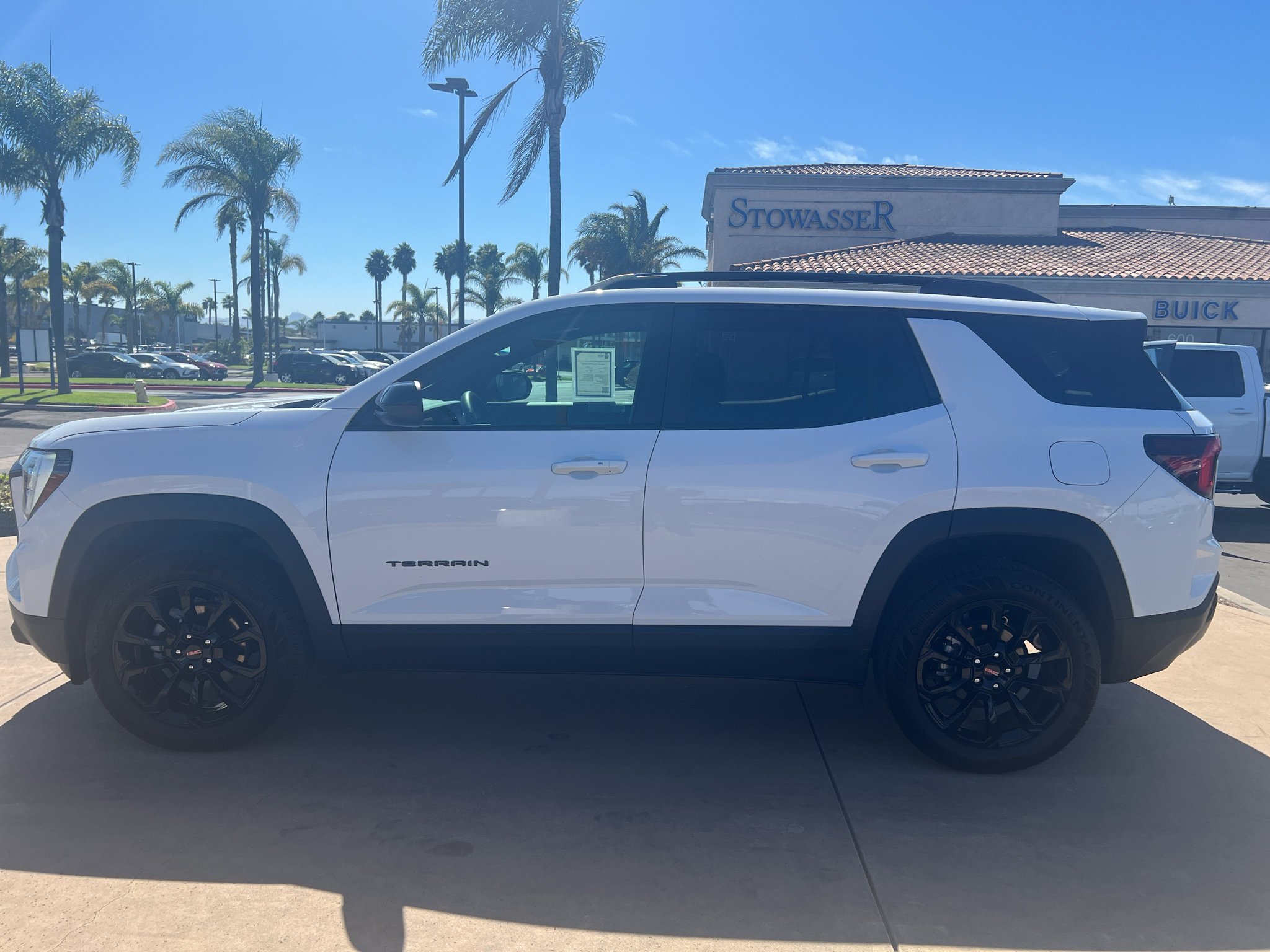 Used 2026 GMC Terrain Elevation w/ Elevation Premium Package FWD image 8