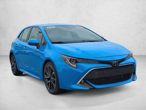 Used 2021 Toyota Corolla XSE image 3