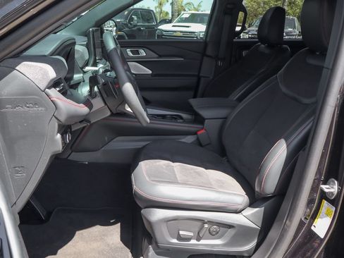 Used 2025 Ford Explorer ST w/ Sun And Sound Package AWD/4WD image 18