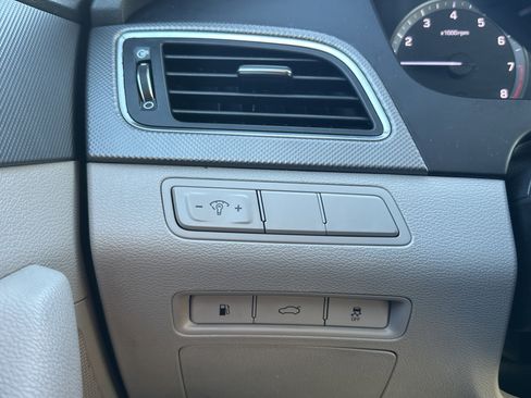 Used 2017 Hyundai Sonata SE image 22