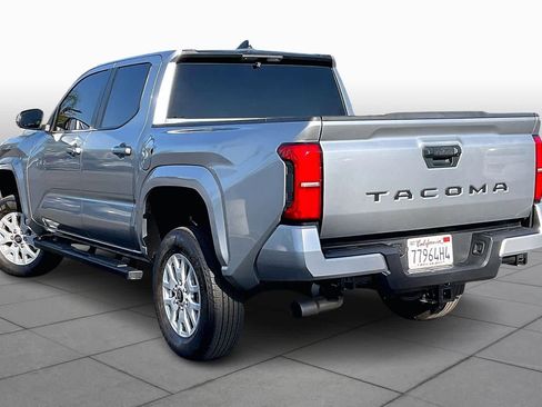 Used 2025 Toyota Tacoma SR5 image 10