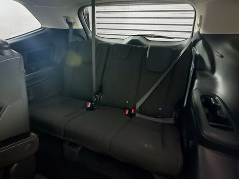 Used 2025 Subaru Ascent Premium image 27